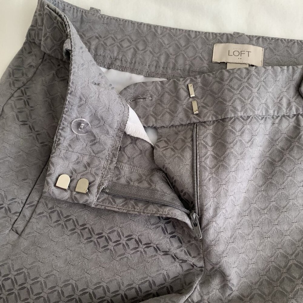 Loft Crop Pants Size 4 Gray Pockets Geometric Print NWOT - Picture 5 of 7